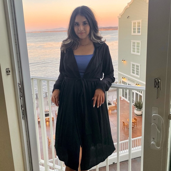 Black Long Duster Robe/jacket - Picture 3 of 3